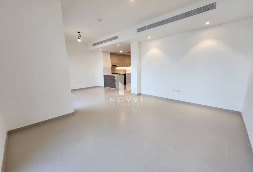 Single Row | Close to Park | Keys in Hand Single Row | Close to Park | Keys in Hand