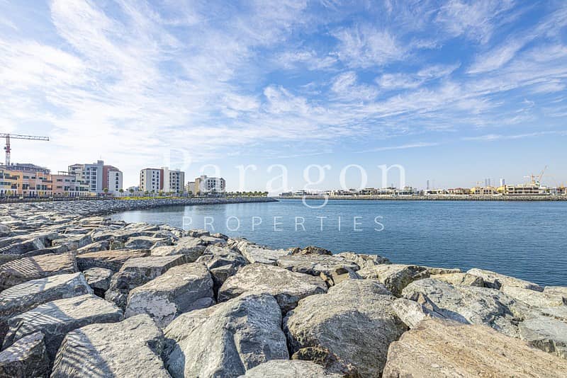 Beachfront Lifestyle & Opulent Living Beachfront Lifestyle & Opulent Living