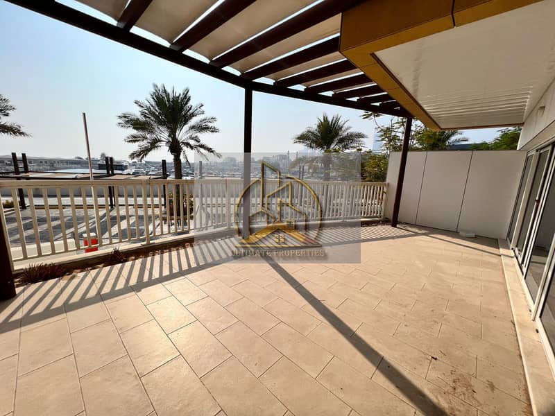 STUNNING SEA VIEW | ELEGANT 4-MASTERS BEDROOM VILLA + MAIDS | PRIME LOCATION STUNNING SEA VIEW | ELEGANT 4-MASTERS BEDROOM VILLA + MAIDS | PRIME LOCATION