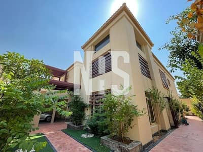 5 Bedroom Villa for Sale in Khalifa City, Abu Dhabi - Corner | With swimming pool | Well maintained