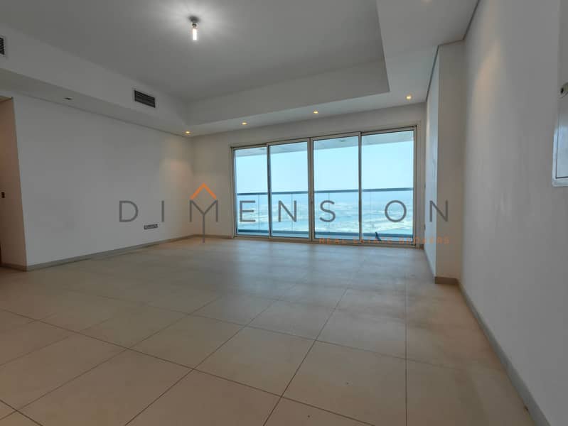 Modern Apt w/Panoramic Sea Water View and Spacious Modern Apt w/Panoramic Sea Water View and Spacious
