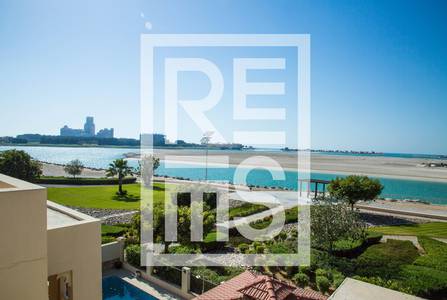 4BR Duplex with Astonishing Sea View 4BR Duplex with Astonishing Sea View