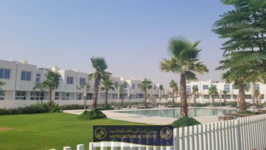 3 Bedroom Villa for Sale in DAMAC Hills 2 (Akoya by DAMAC), Dubai - Semi Brand New | Middle Row Unit | 3BR Townhouse