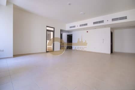 1 Bedroom Flat for Rent in Jumeirah Beach Residence (JBR), Dubai - Spacious 1 Bedroom Flat with Storage | 4 Cheques