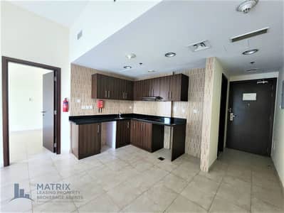 1 Bedroom Flat for Rent in Dubai Sports City, Dubai - Unfurnished 1 BR - well maintained I Bright I with balcony