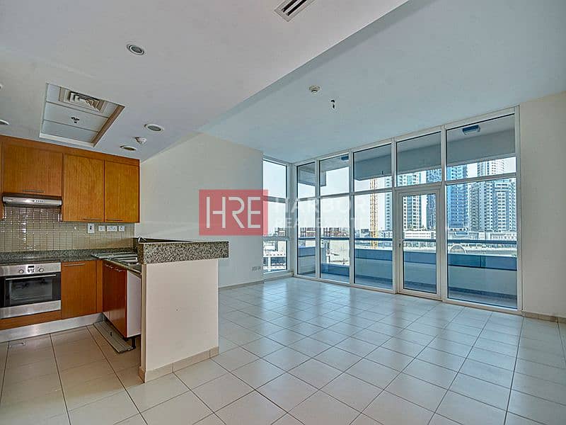 Lake View | Brightly Lit-Studio | Prime Location | Metro Lake View | Brightly Lit-Studio | Prime Location | Metro