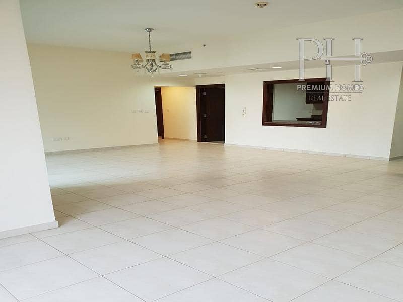 SZR VIEW I VACANT | MID FLOOR | SPACIOUS SZR VIEW I VACANT | MID FLOOR | SPACIOUS
