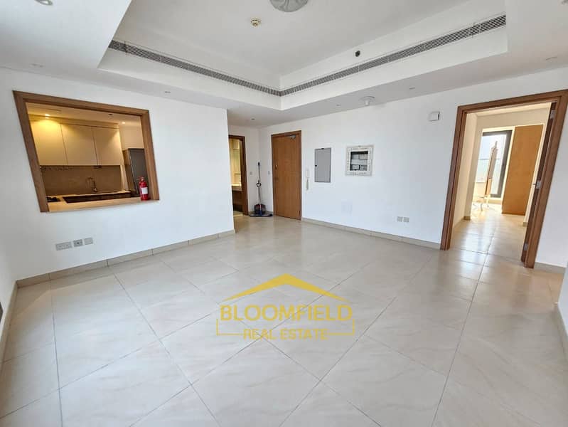 Enormous 3 Bedroom Apartment w/ huge Terrace | Fitted Kitchen | Modern Layout Enormous 3 Bedroom Apartment w/ huge Terrace | Fitted Kitchen | Modern Layout