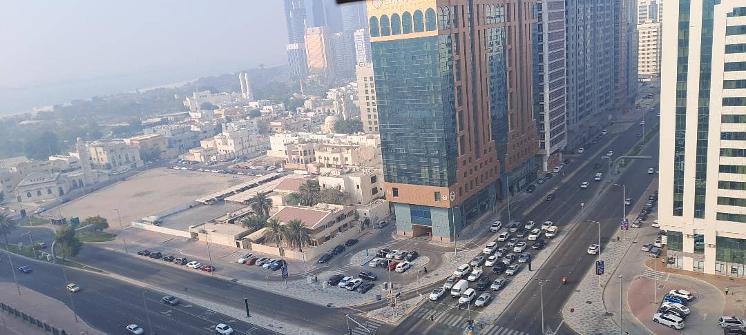 بناية في موقع مميز في قلب مدينة أبوظبي بعائد ممتاز بناية في موقع مميز في قلب مدينة أبوظبي بعائد ممتاز