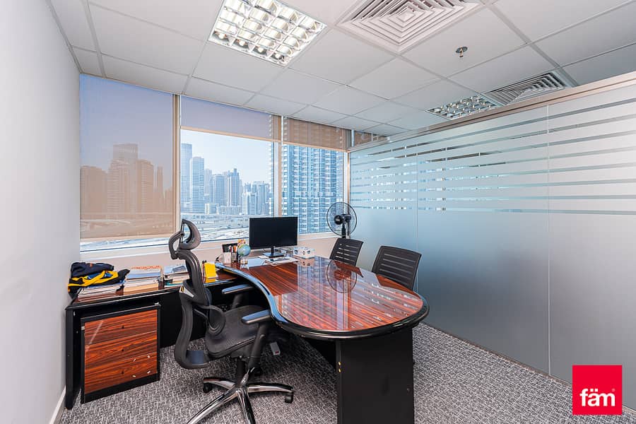 Close to metro | Fitted | Vacant in Feb Close to metro | Fitted | Vacant in Feb