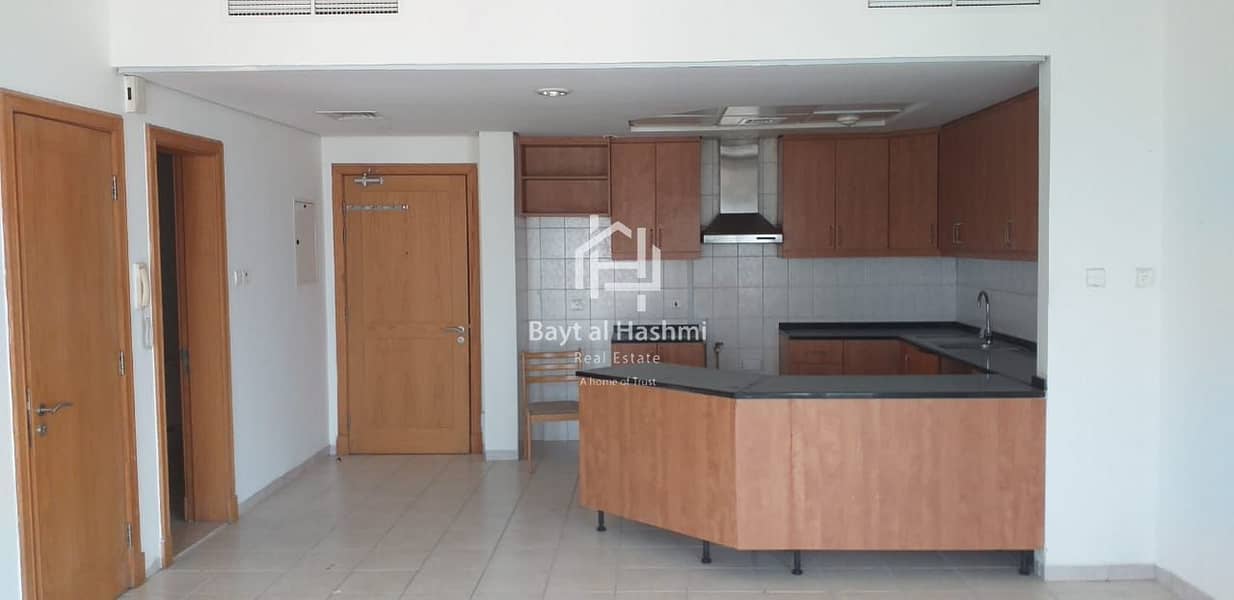 Spacious 1 BHK for Rent walkable distance to Metro Spacious 1 BHK for Rent walkable distance to Metro