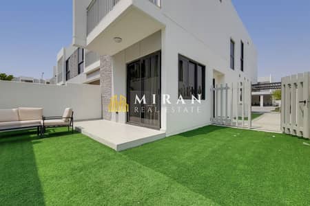 3 Bedroom Townhouse for Sale in DAMAC Hills 2 (Akoya by DAMAC), Dubai - Vacant on Transfer - Fully Furnished - Corner Unit