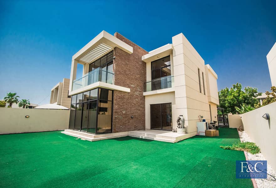 Furnished 5 Beds | Next to the Community Facility Furnished 5 Beds | Next to the Community Facility
