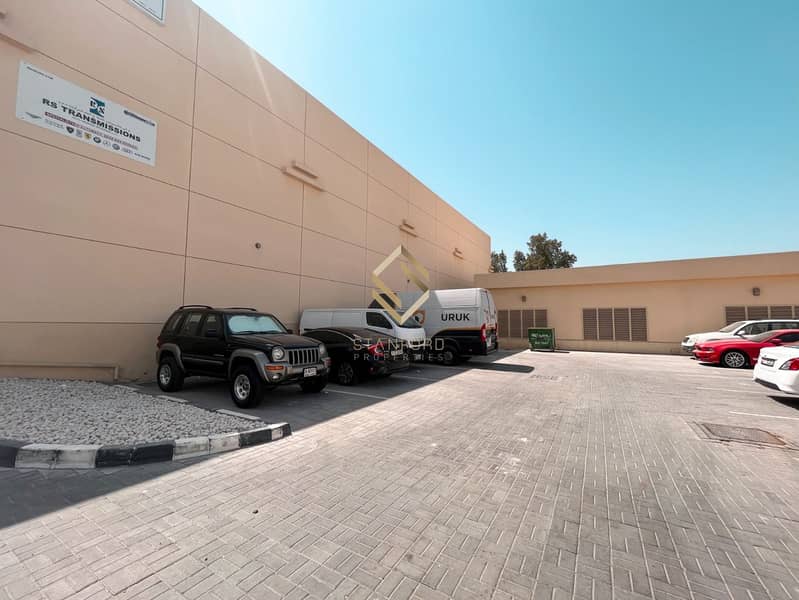 مستودع في مجمع دبي للاستثمار 36000000 درهم - 7871805 مستودع في مجمع دبي للاستثمار 36000000 درهم - 7871805