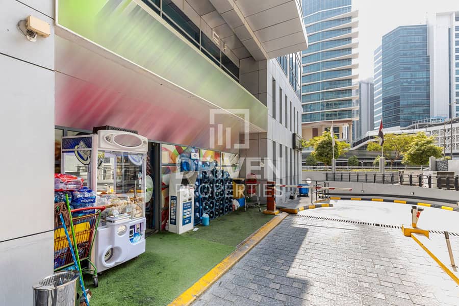 Retail Shop For Sale in a Prime Location Retail Shop For Sale in a Prime Location