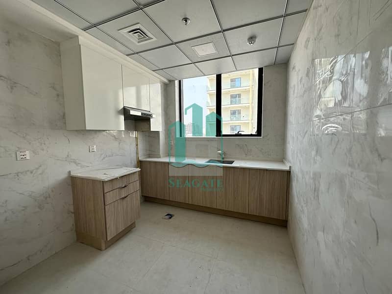 位于荔湾2号公寓 11 卧室的住宅楼 1100000 AED - 7885359 位于荔湾2号公寓 11 卧室的住宅楼 1100000 AED - 7885359