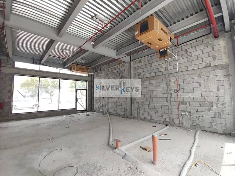 Unlock your business dreams with our shop for rent! Prime location,and available on key money. Don't miss this opportunity Unlock your business dreams with our shop for rent! Prime location,and available on key money. Don't miss this opportunity