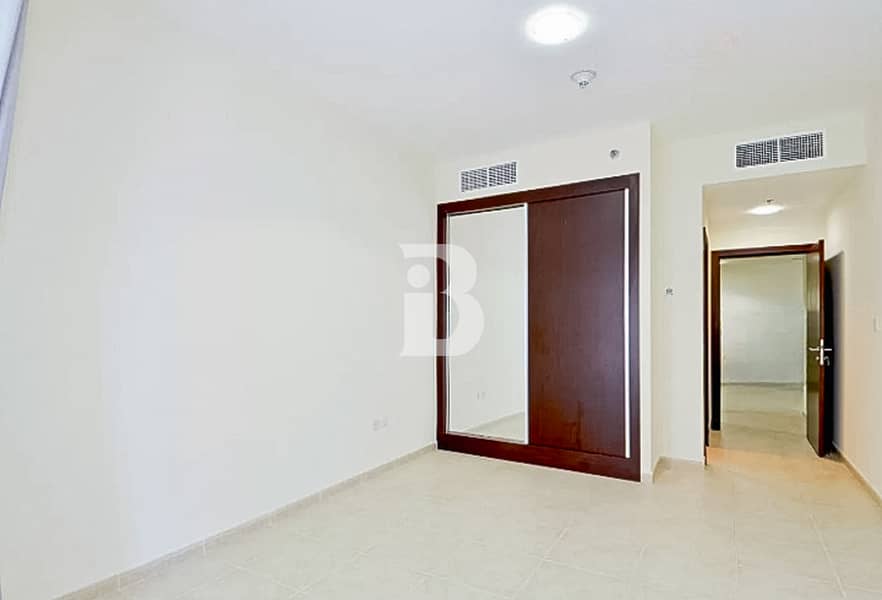 Sea View | Close to Tram | Vacant | Spacious Sea View | Close to Tram | Vacant | Spacious