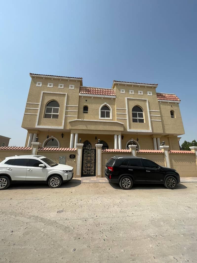 فيلا للبيع في منطقه المويهات 3 بامارة عجمان وبسعر لقطه العمر سنتين. . فيلا للبيع في منطقه المويهات 3 بامارة عجمان وبسعر لقطه العمر سنتين. .