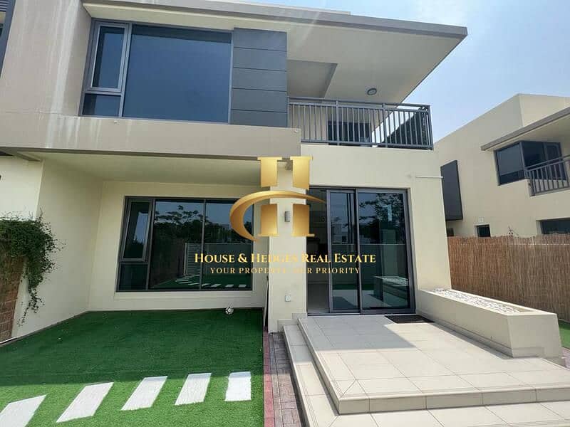 Single Row | 5BR+Maid's | Landscape Garden | Vacant Single Row | 5BR+Maid's | Landscape Garden | Vacant