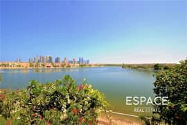 فیلا في فرات،البحيرات 3 غرف 295000 درهم - 7889316