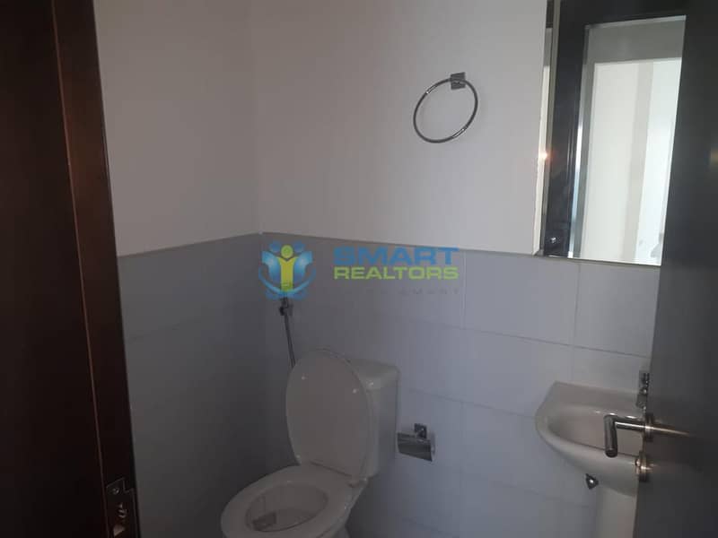 GOOD LOCATION | SPACIOUS BALCONY | GOOD ROI GOOD LOCATION | SPACIOUS BALCONY | GOOD ROI