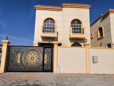 New villa facing stone, good price and excellent location with the possibility of bank financing New villa facing stone, good price and excellent location with the possibility of bank financing