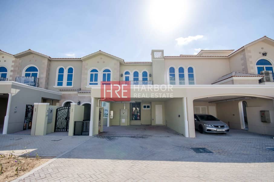 Vast |Modern | Private Backyard | Well-Maintained Vast |Modern | Private Backyard | Well-Maintained