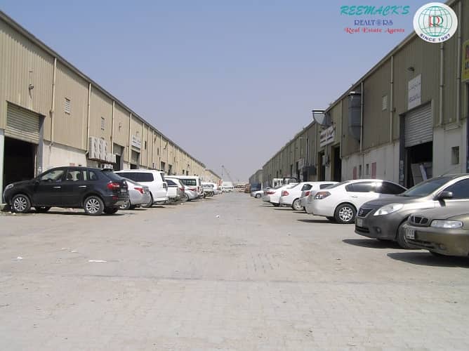 3900SQFT WAREHOUSE WITH ATTACHED TOILET AVAILABLE IN INDUSTRIAL 13