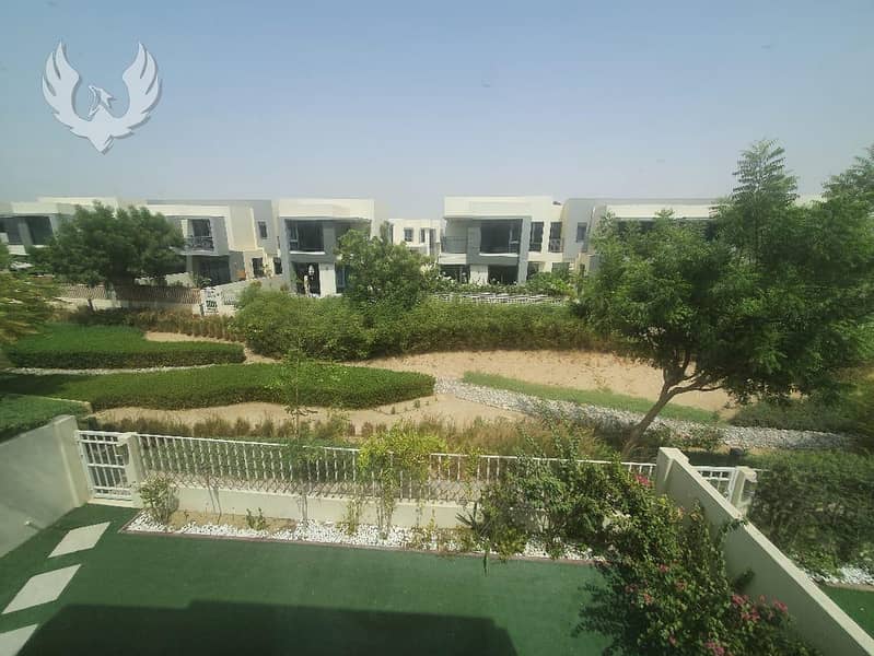 Good Location | Nicely Landscaped | End Unit Good Location | Nicely Landscaped | End Unit