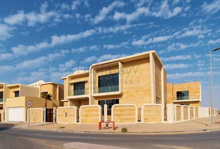 6 Bedroom Villa for Sale in Jebel Ali, Dubai - Huge Classic 6 BR Villa With Lift N Pool