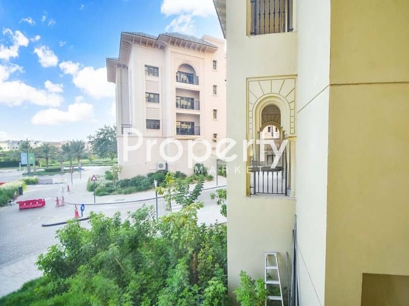 Stylish 1-BR | Lower Ground Floor | PDPP Stylish 1-BR | Lower Ground Floor | PDPP