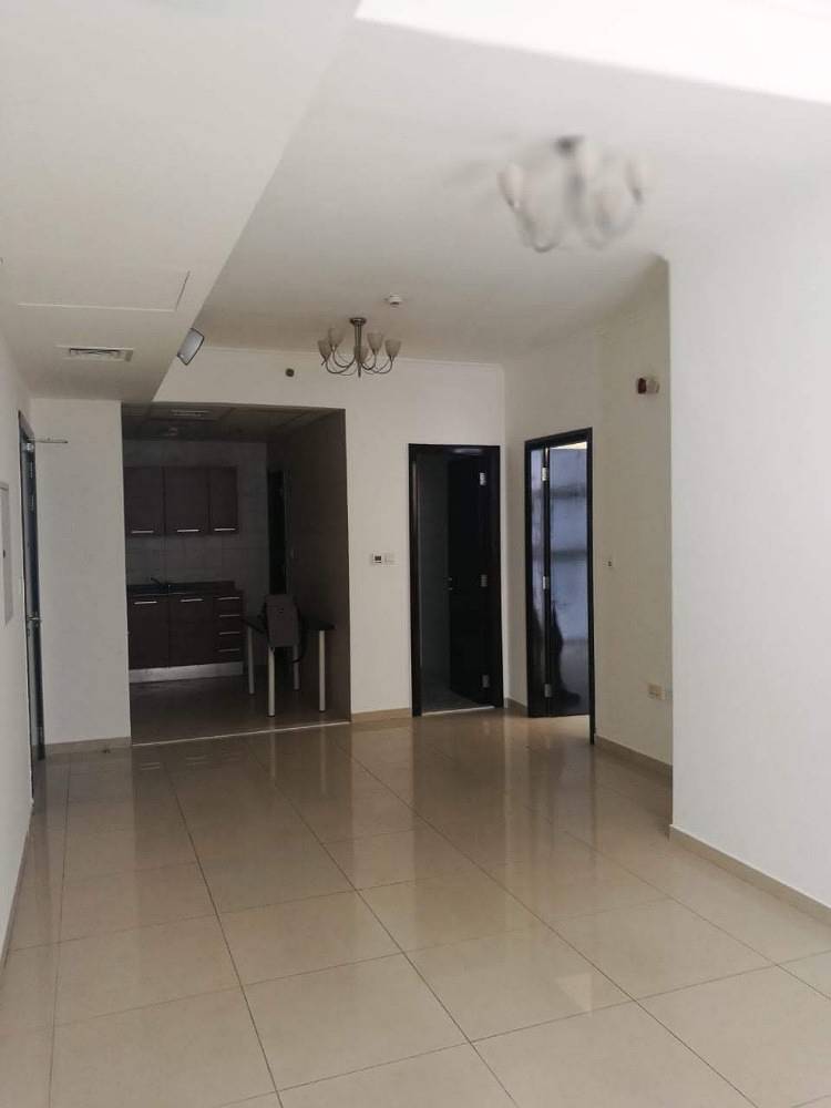 Podium Level/Unfurnished 1 Bedroom in Dec Tower Dubai Marina Podium Level/Unfurnished 1 Bedroom in Dec Tower Dubai Marina