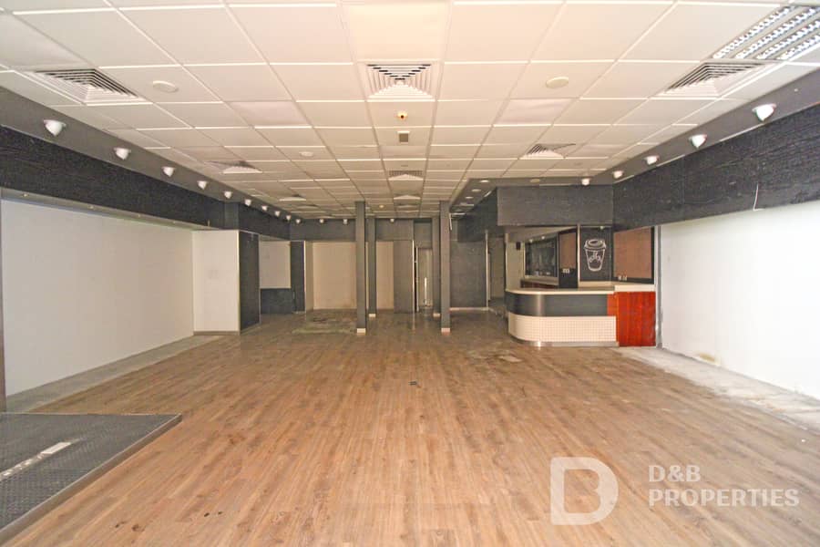 FULLY FITTED F&B | NO KEY MONEY | NEAR METRO FULLY FITTED F&B | NO KEY MONEY | NEAR METRO