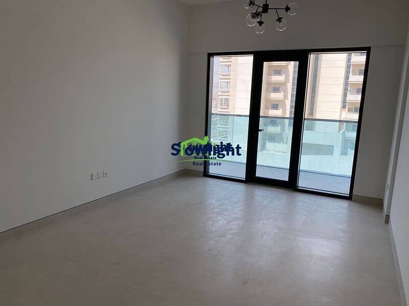 Brand New Building | **No commision** Brand New Building | **No commision**