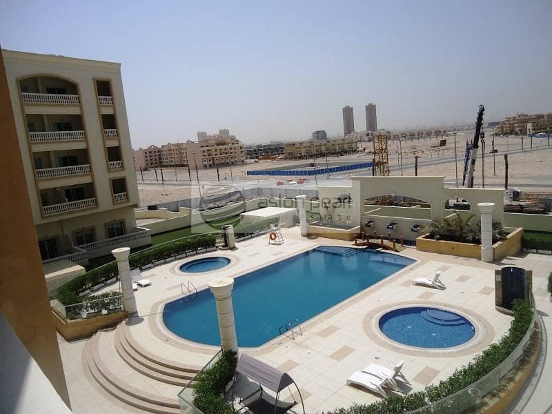 Large 2 BR with En-suite bath and Balcony
