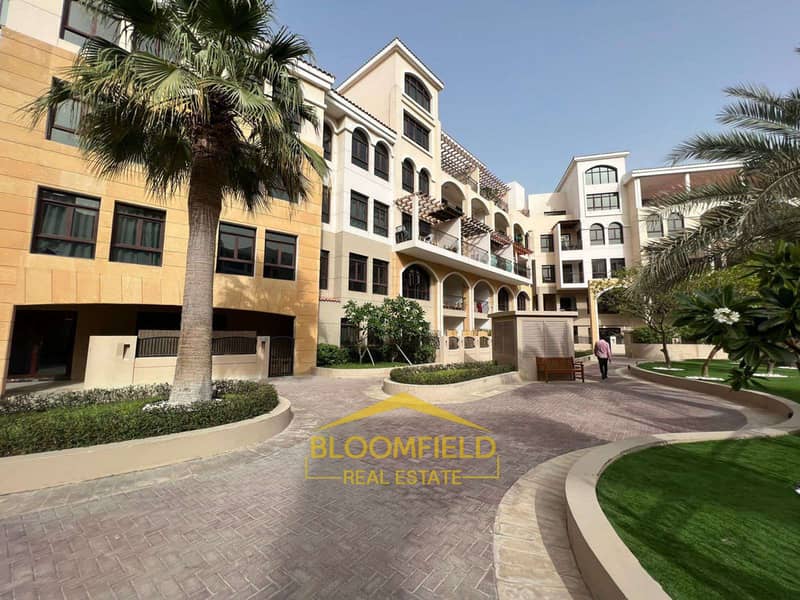 Specious 4 BHK+ Maids + Study || Bright Unit || Ready To Move In || Close Kitchen Specious 4 BHK+ Maids + Study || Bright Unit || Ready To Move In || Close Kitchen