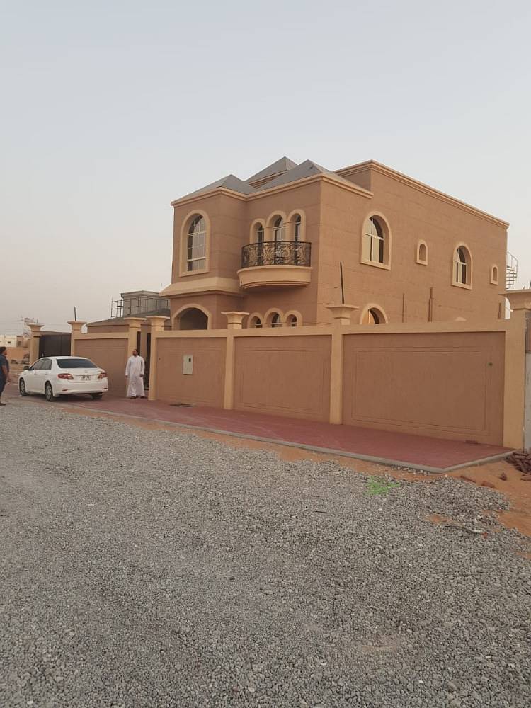 For sale villa free behind the garden directly wide area