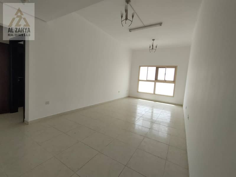 شقة غرفتين نوم للبيع في برج ليليز، مدينة الإمارات، عجمان. (مع موقف سيارات)