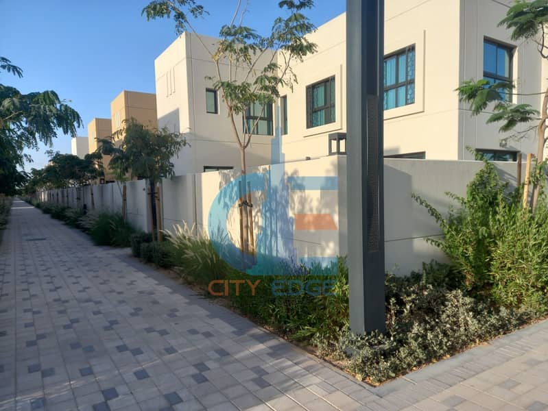 تملك فيلتك بنظام السمارت هوم 3 غرف - بمطبخ مجهز بالكامل - 10% مقدم فقط - تعمل بالطاقة الشمسية مع توفير فواتير الكهرباء تملك فيلتك بنظام السمارت هوم 3 غرف - بمطبخ مجهز بالكامل - 10% مقدم فقط - تعمل بالطاقة الشمسية مع توفير فواتير الكهرباء
