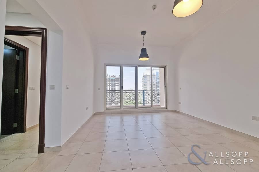 One Bedroom | Upgraded Kitchen | Golf View