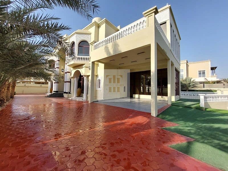 Luxury 8 Bed Mansion |Rooftop Garden & Pool | Elevator + Cinema Hall