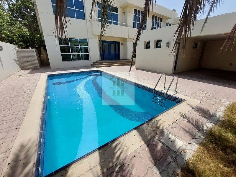 Spacious 5BR+Maid Villa With Private Garden and Pool