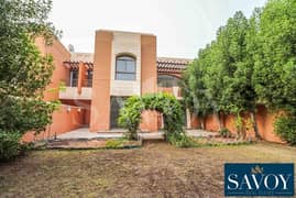 Lovely 5BR Villa - Private garden , Private beach