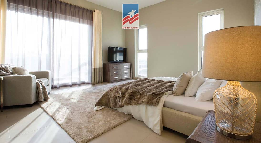 WOW!! CORNER SINGLE ROW TOWNHOUSE