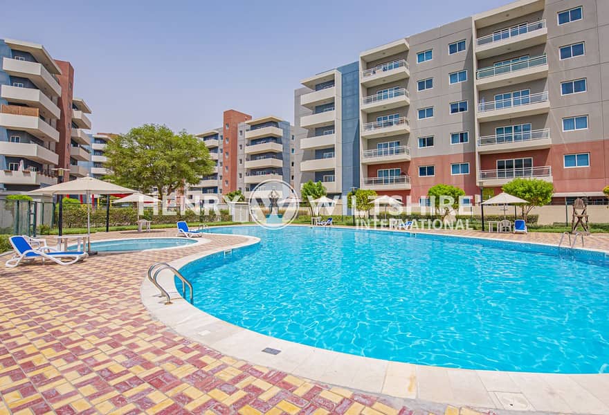 Vacant | Closed Kitchen | Biggest Layout | Pool view Vacant | Closed Kitchen | Biggest Layout | Pool view