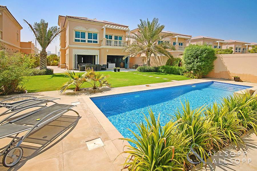 Private Pool | Vacant On Transfer | 3 Bed