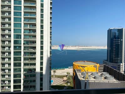 2 Bedroom Apartment for Sale in Al Reem Island, Abu Dhabi - 2BR+Maid with Nice Balcony and Sea View