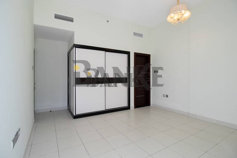 BRAND NEW 2 Bed Apartment with huge balcony for rent in GLITZ 2
