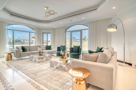 5 Bedroom Villa for Rent in Palm Jumeirah, Dubai - Beachfront 5BR Villa w/ Private Pool at the Palm